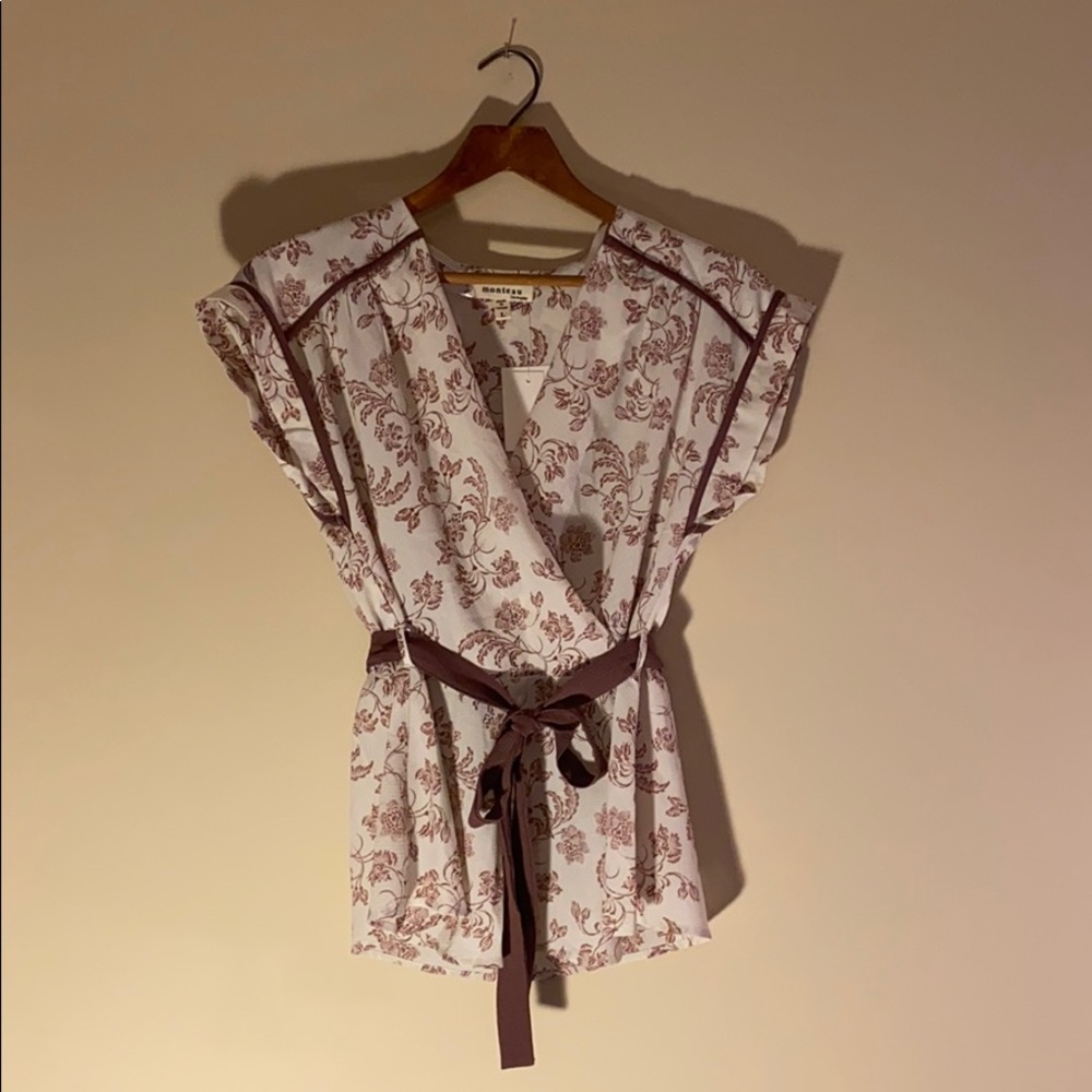 NWT floral blouse